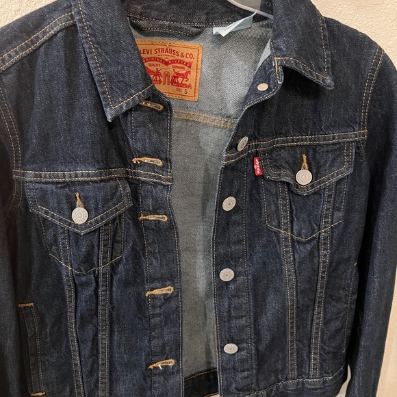 Levi’s jean jacket - Picture 2 of 5